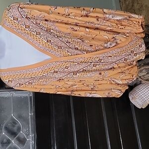 #18 NWT Davi&Dani Tan and Brown Pattern Wrap Blouse Modesty Snap Women Size 3XL